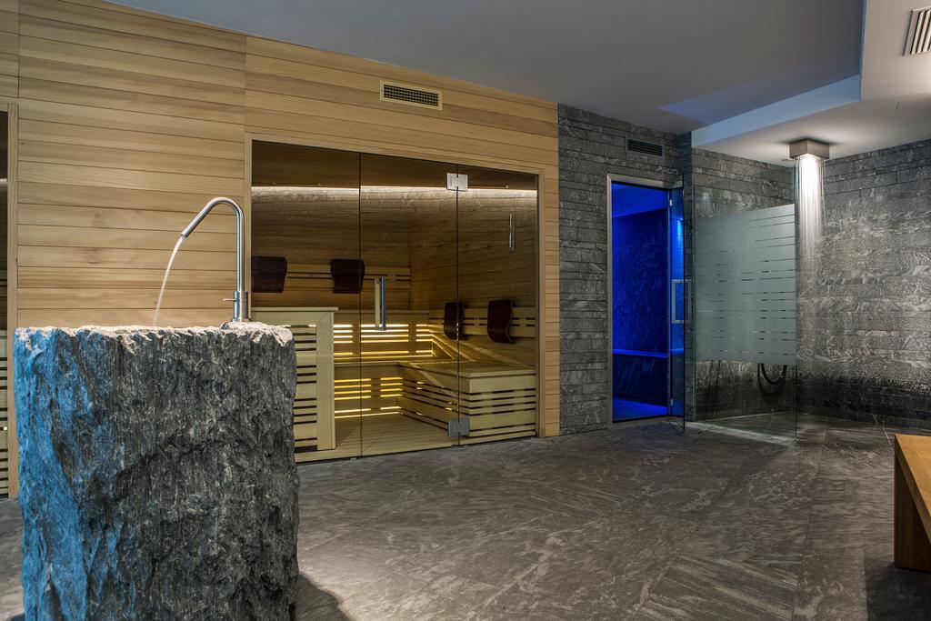 Saleghes Dolomites Residence Selva di Val Gardena Exterior foto